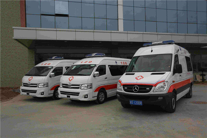 “黑救護(hù)車”二次傷害市民？正規(guī)救護(hù)車租賃服務(wù)或成良藥02
